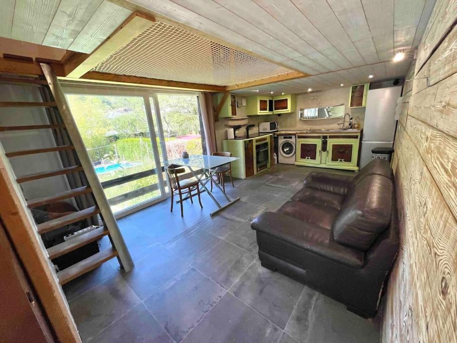 La Tiny House De Chaparon Apartment Lathuile Exterior photo